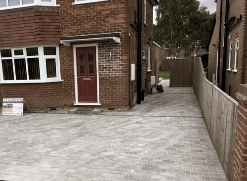 Block paving driveway installation