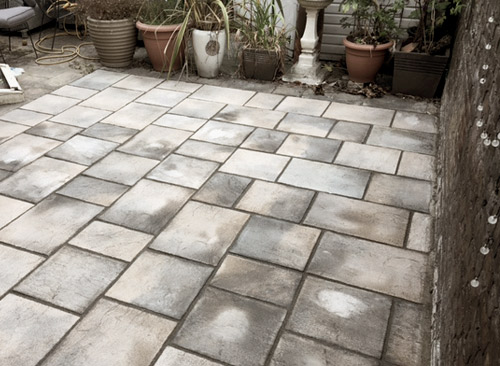 Resin bound driveway installation